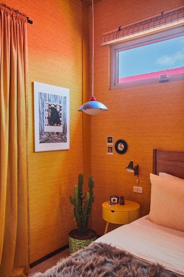 Mood Haus By Dw - 70'S Retro Stays 산후안 외부 사진